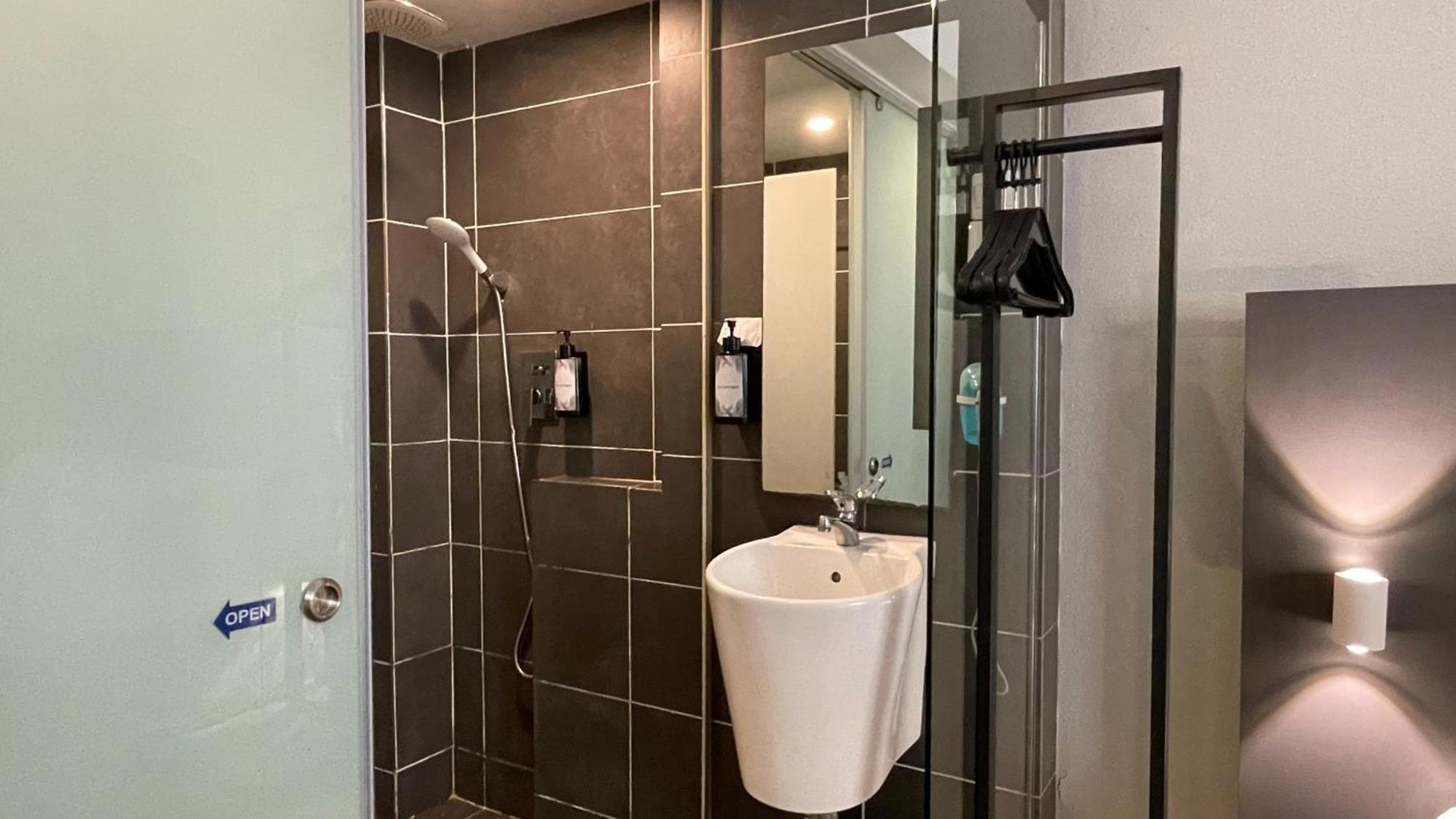 The Leverage Business Hotel - راوانغ المظهر الخارجي الصورة